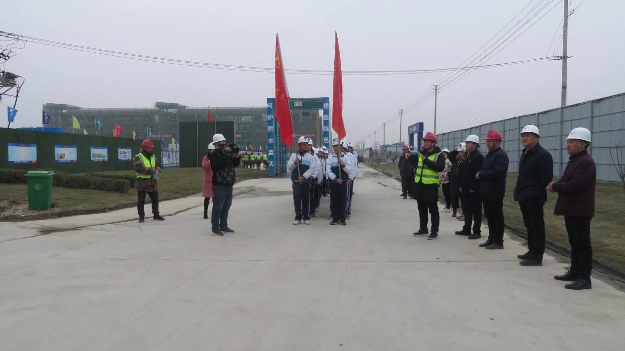 情系建設(shè)者，寒冬送溫暖